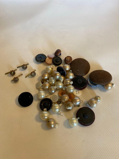 Assorted Vintage Buttons With Costume Jewelry Cuff Links
