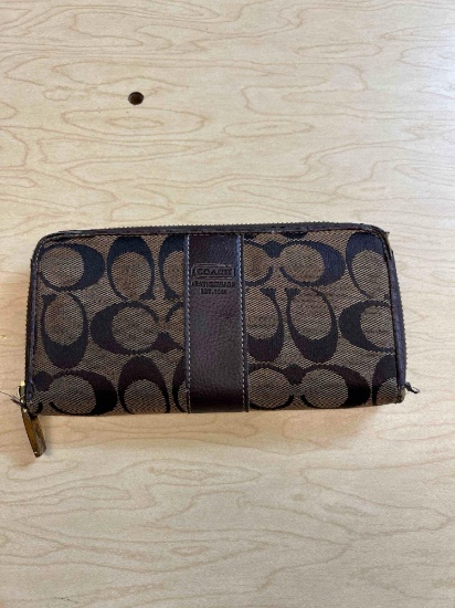 coach wallet
