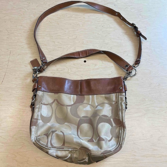 coach beige coach purse