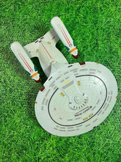vintage 90s star trek ncc 1701 d ship toy
