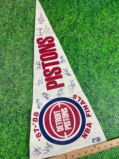 vintage Detroit pistons pennant