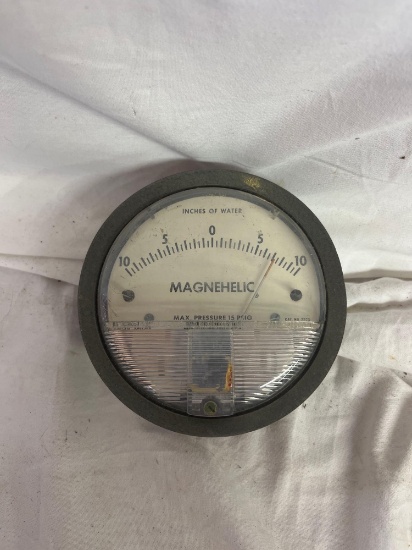 Vintage Magnehelic Pressure Gauge