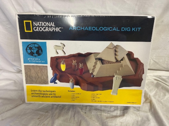 New National Geographic Archeological Dig Kit