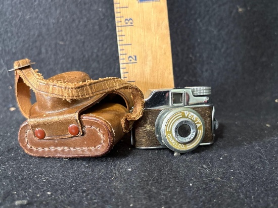 Vintage Vesta Mini Camera
