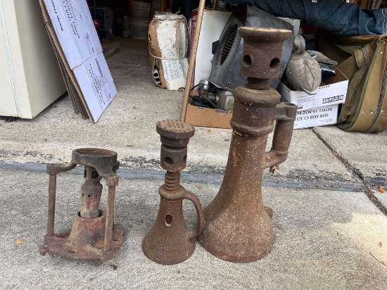 Cast Iron Screw Jacks and Smelting Tool