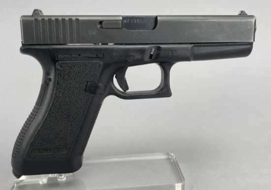 Glock Model 17 9mm Pistol