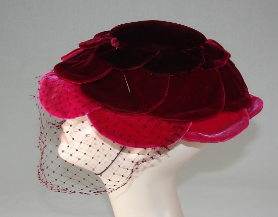 Vintage Ladies 1930s Red Velvet Petal Hat By Best & Co.