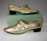Vintage 1970s Ladies Gold Lame Heeled Slipper Shoes By Easy Street 7.5