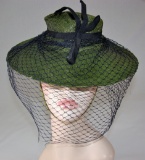 Vintage Ladies 1940s Green Raffia Hat With Blue Netting And Chin Strap By Wieboldt's