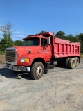 Ford AeroMax L9000 T/A Dump Truck