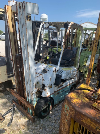 Hyster 3000 lb Forklift