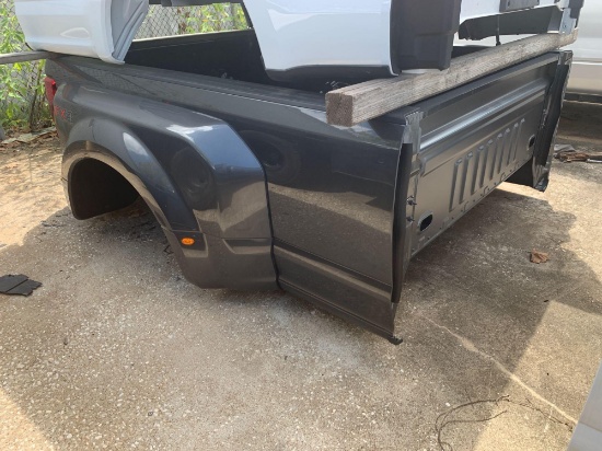 2018-2020 Ford Dually Bed and Bumper