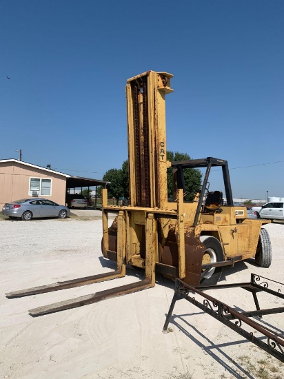 Cat V300B Rough Terrain Forklift