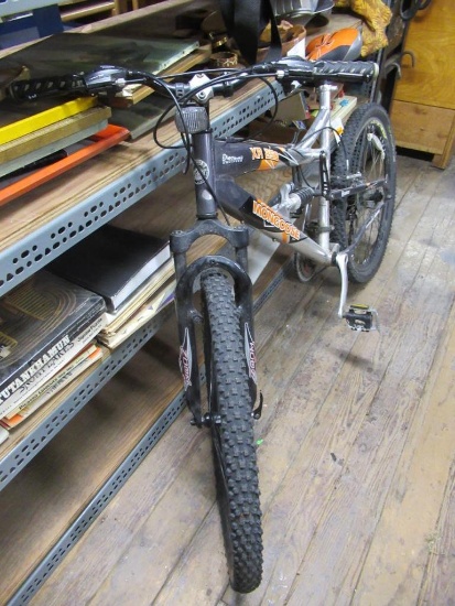mongoose xr250 21 speed mountain bike