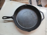 Lodge Cast Iron Skillet 10