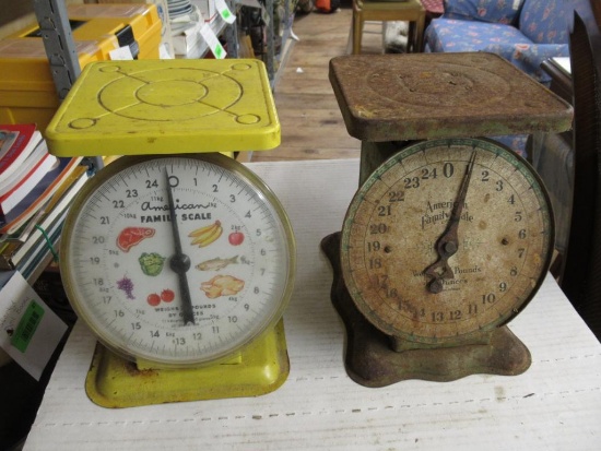 2 Vintage American Family Scales