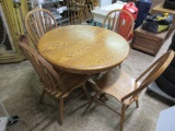 Dinning room table w/4 chairs & 1-leaf 30x40x40 NO SHIPPING