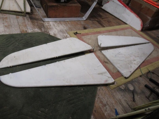 Taylorcraft Rear Wings. SPECIAL SHIPPING REQUIREMENTS