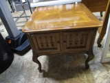 Weiman Quality Wood End Table 24x24x22 NO SHIPPING
