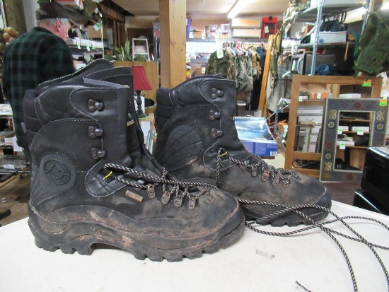 Sportiva Mountain Boots sz 11