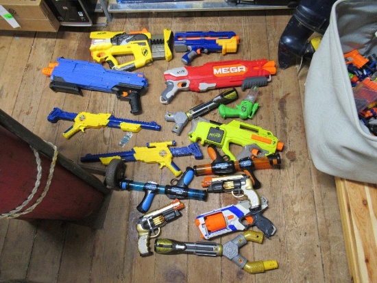 Nerf Guns and more - Large Lot