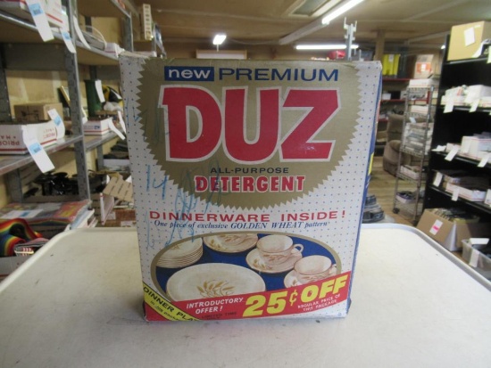Vintage DUZ Detergent Unopened Queen Size w/Free Plate Inside