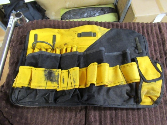 Black and Yellow Bucket Buddy