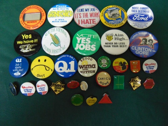Big Lot Of 31 Vintage Collectible Pinback Buttons - Various Themes