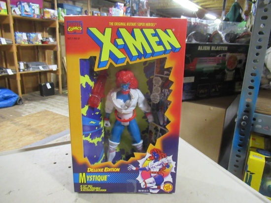 X-Men Deluxe Edition Mystique 10" tall