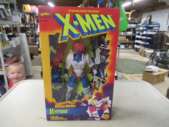 X-Men Deluxe Edition Mystique 10" tall