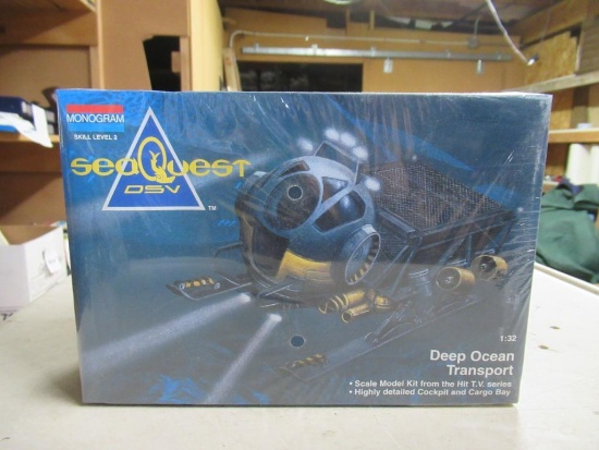 SeaQuest DSV Deep Ocean Transport Model Kit