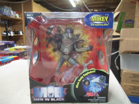 MIB Alien Body Explodes