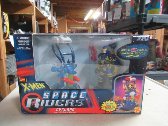 X-Men Space Riders Cyclops Light Up Cosmic Cruiser