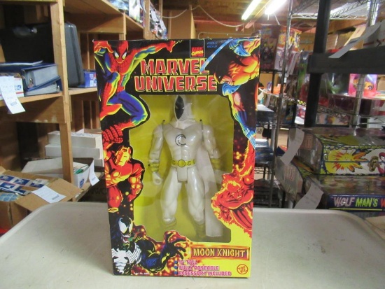 Marvel Universe Moon Knight 10" tall