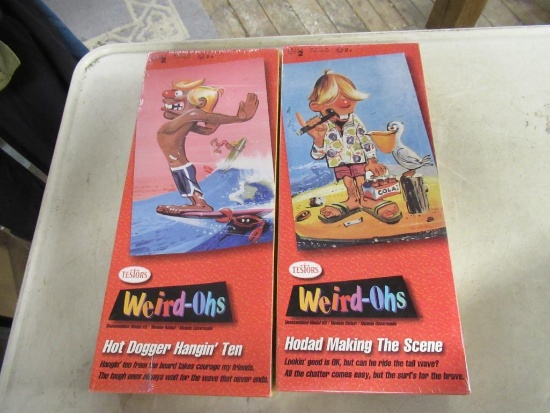 2 Weird-Ohs Model Kits