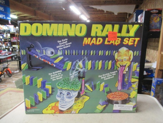 New Domino Rally Mad Lab Set
