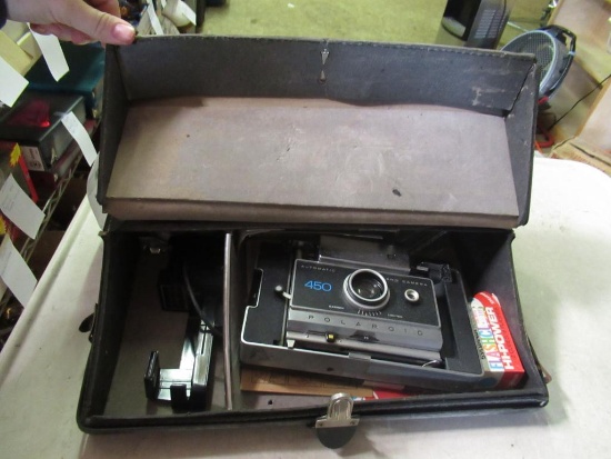 Polaroid 450 camera w/case
