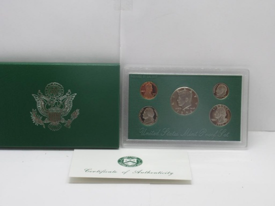 1996 United States Mint Proof Coin Set in Original Box
