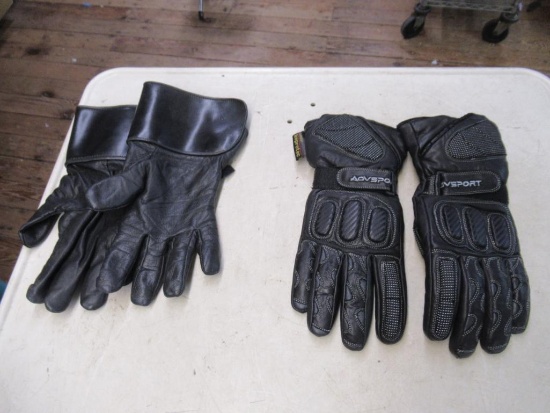 Motorcycle gloves. Size medium.