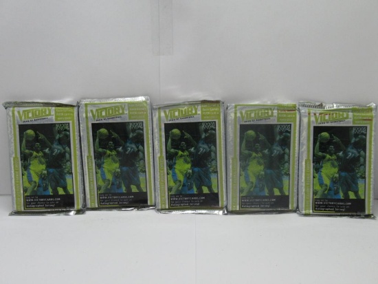 5 Unopened Packs of 2000-01 Victory Basketball Kobe or Garnett Card in Every Pack