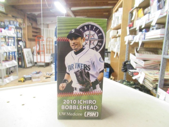 Uw medicine 2010 ichiro bobble head