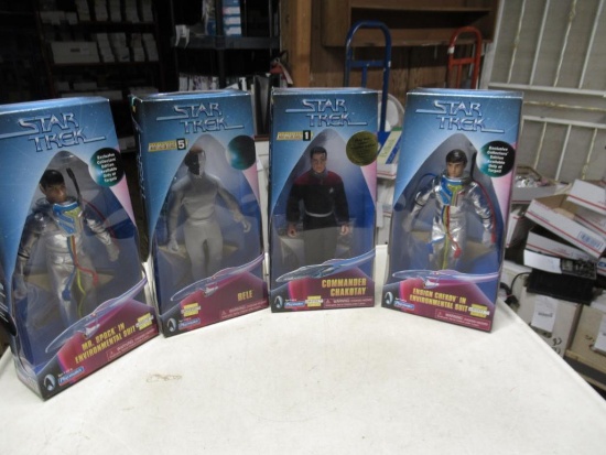 4 New star trek action figures