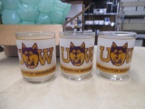 Vintage Chevron UW Husky glasses. NO SHIPPING