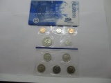 1999 United States Mint Philadelphia Unciruclated Coin Set in Original Envelope