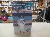 Mariner Ken Griffey Jr. collectible statue