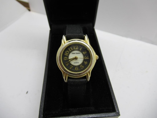 NEW OLD STOCK WATCH PLEASE USE PHOTO FOR DESCRIPTION