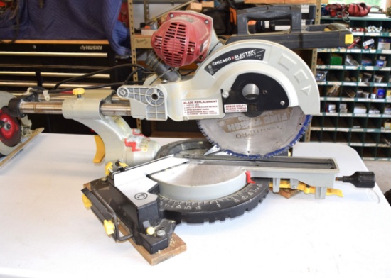 Chicago Elec. 12in Double-Bevel Compound Saw