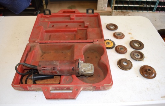 Milwaukee Heavy Duty 4.5in Sander/Grinder
