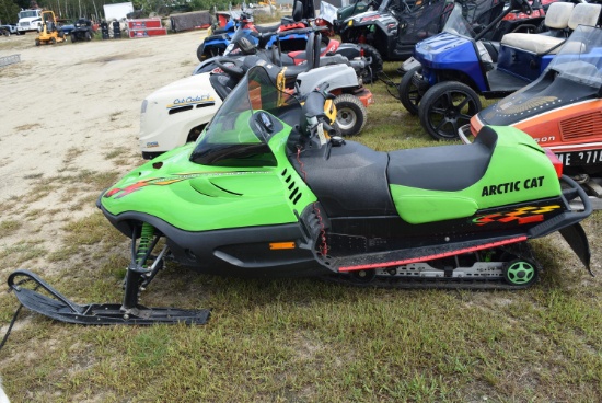 2000 Arctic Cat ZR500 Snowmobile