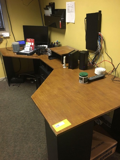 Computer desk